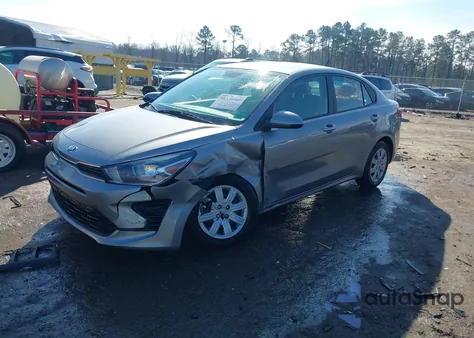 2021 Kia Rio S z USA, uszkodzony, nr VIN 3KPA24AD9ME365863